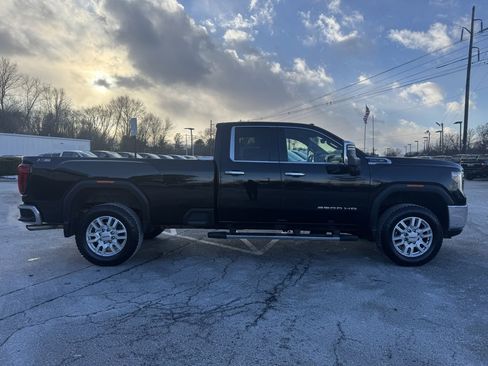 Used 2022 GMC Sierra 2500 SLT w/ SLT Premium Package image 7