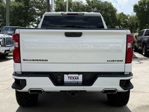 Used 2020 Chevrolet Silverado 1500 Custom w/ Custom Max Trailering Package AWD/4WD image 6