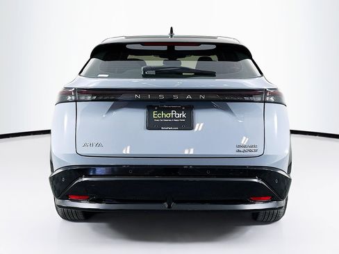 Used 2023 Nissan Ariya AWD image 7