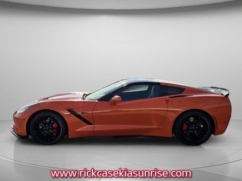 Used 2019 Chevrolet Corvette Stingray Coupe RWD image 5