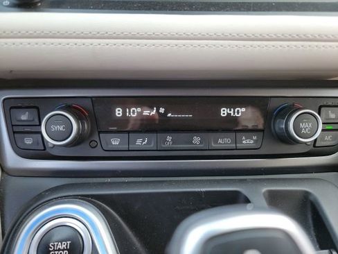 Used 2015 BMW i8 image 13