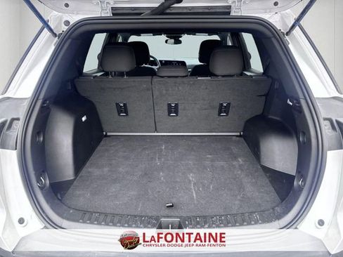 Used 2025 Chevrolet Equinox LT FWD image 27