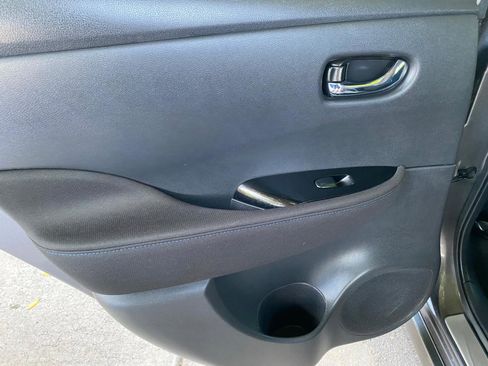 Used 2025 Nissan Leaf SV Plus image 39