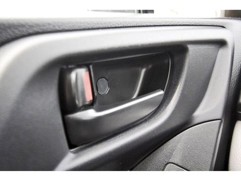 Used 2017 Subaru Forester 2.5i Premium AWD/4WD image 22
