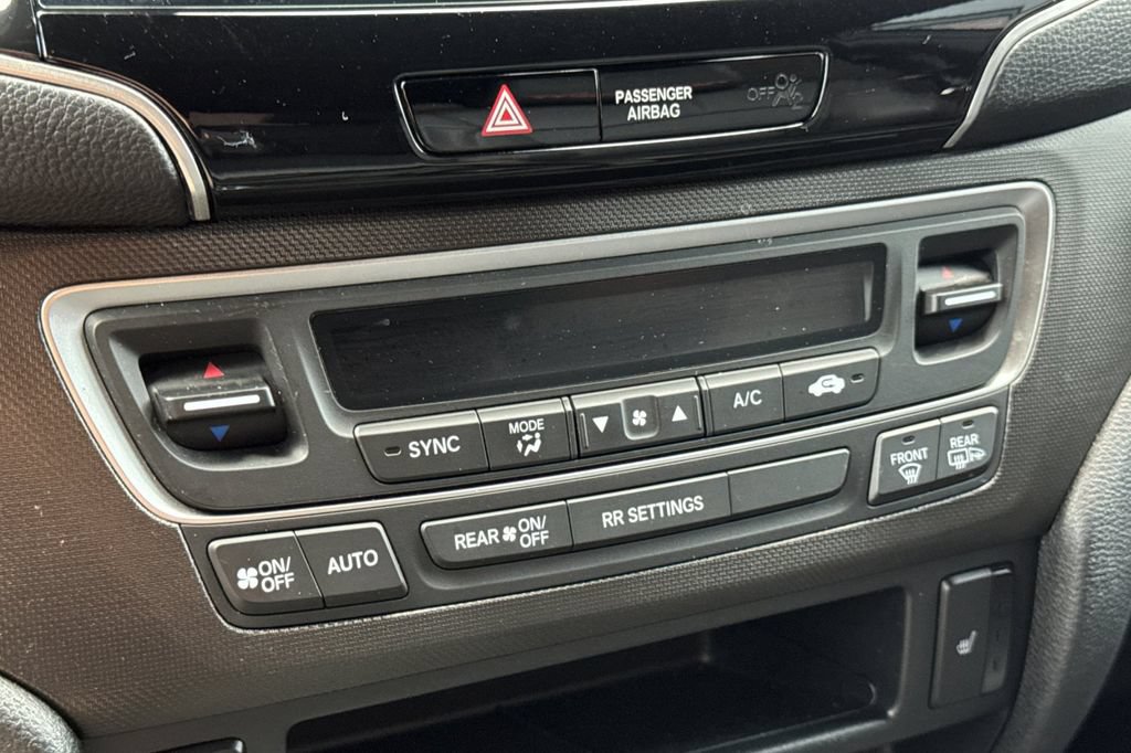 Used 2025 Honda Passport TrailSport image 26
