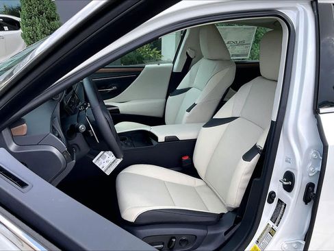 New 2025 Lexus ES 350 w/ Premium Package image 17
