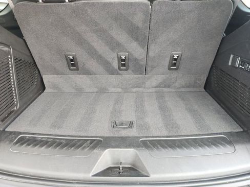 Used 2021 Chevrolet Tahoe LT w/ LT Signature Package image 30