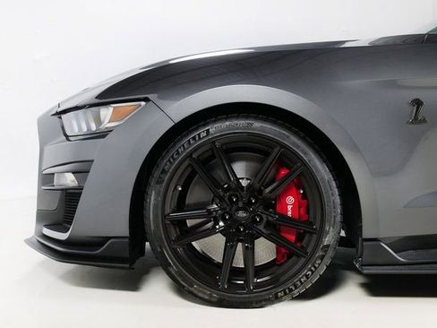 Used 2022 Ford Mustang Shelby GT500 w/ Technology Package image 9
