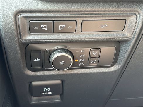 Used 2022 Ford F150 XLT w/ Equipment Group 302A High AWD/4WD image 15