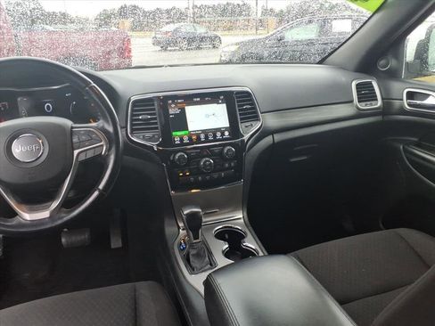 Used 2022 Jeep Grand Cherokee Laredo E image 12