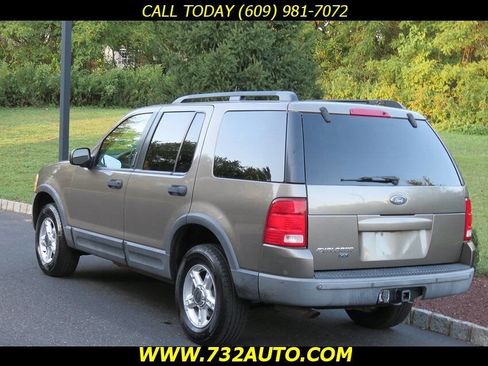 Used 2003 Ford Explorer XLT image 10
