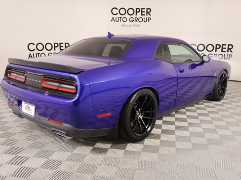 Used 2019 Dodge Challenger R/T Scat Pack w/ Shaker Package image 19
