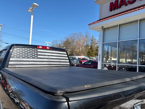 Used 2016 RAM 2500 Tradesman w/ Chrome Appearance Group image 14