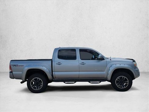 Used 2015 Toyota Tacoma PreRunner w/ TRD Sport Package RWD image 4