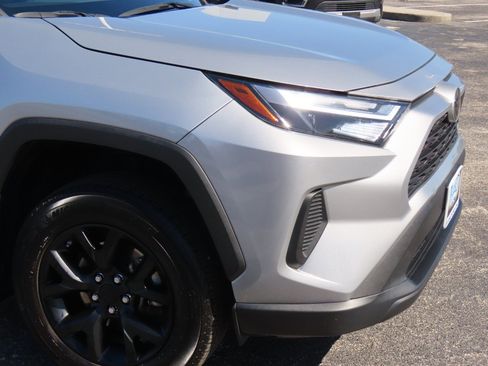 Used 2024 Toyota RAV4 LE FWD image 6