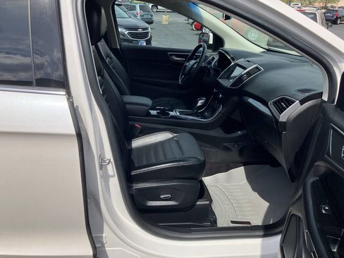 Used 2016 Ford Edge SEL w/ Equipment Group 201A AWD/4WD image 24