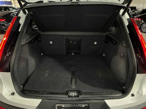 Used 2023 Volvo XC40 Recharge Plus AWD/4WD image 16