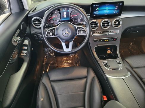Used 2021 Mercedes-Benz GLC 300 image 12
