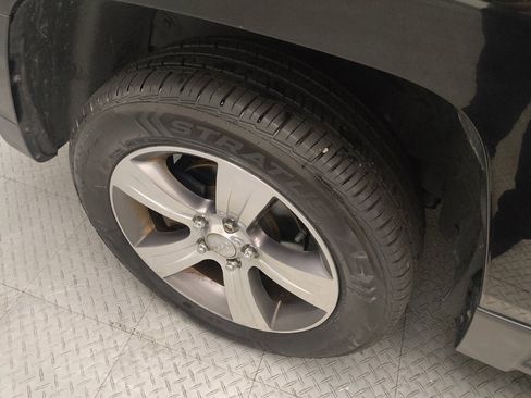Used 2017 Jeep Patriot High Altitude FWD image 31