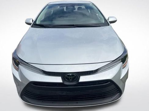 Used 2024 Toyota Corolla LE FWD image 7