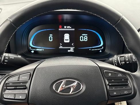 Certified 2023 Hyundai Venue SEL w/ Cargo Package FWD image 20