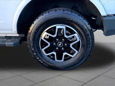 Used 2024 Ford Bronco Outer Banks AWD/4WD image 11