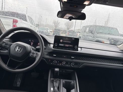 Used 2023 Honda Accord EX image 45