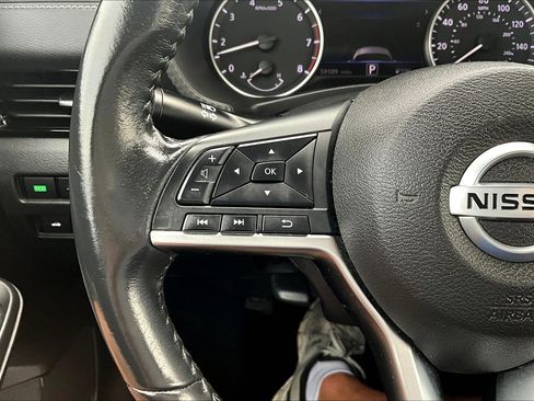 Used 2022 Nissan Sentra SV image 22