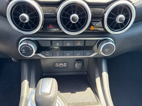 Used 2022 Nissan Sentra SV FWD image 21