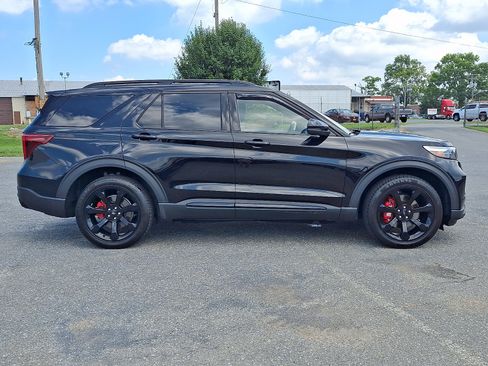 Used 2023 Ford Explorer ST w/ Equipment Group 401A AWD/4WD image 7