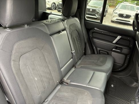 Used 2023 Land Rover Defender 110 AWD/4WD image 29