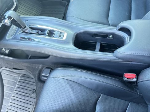 Used 2022 Honda HR-V EX-L image 19