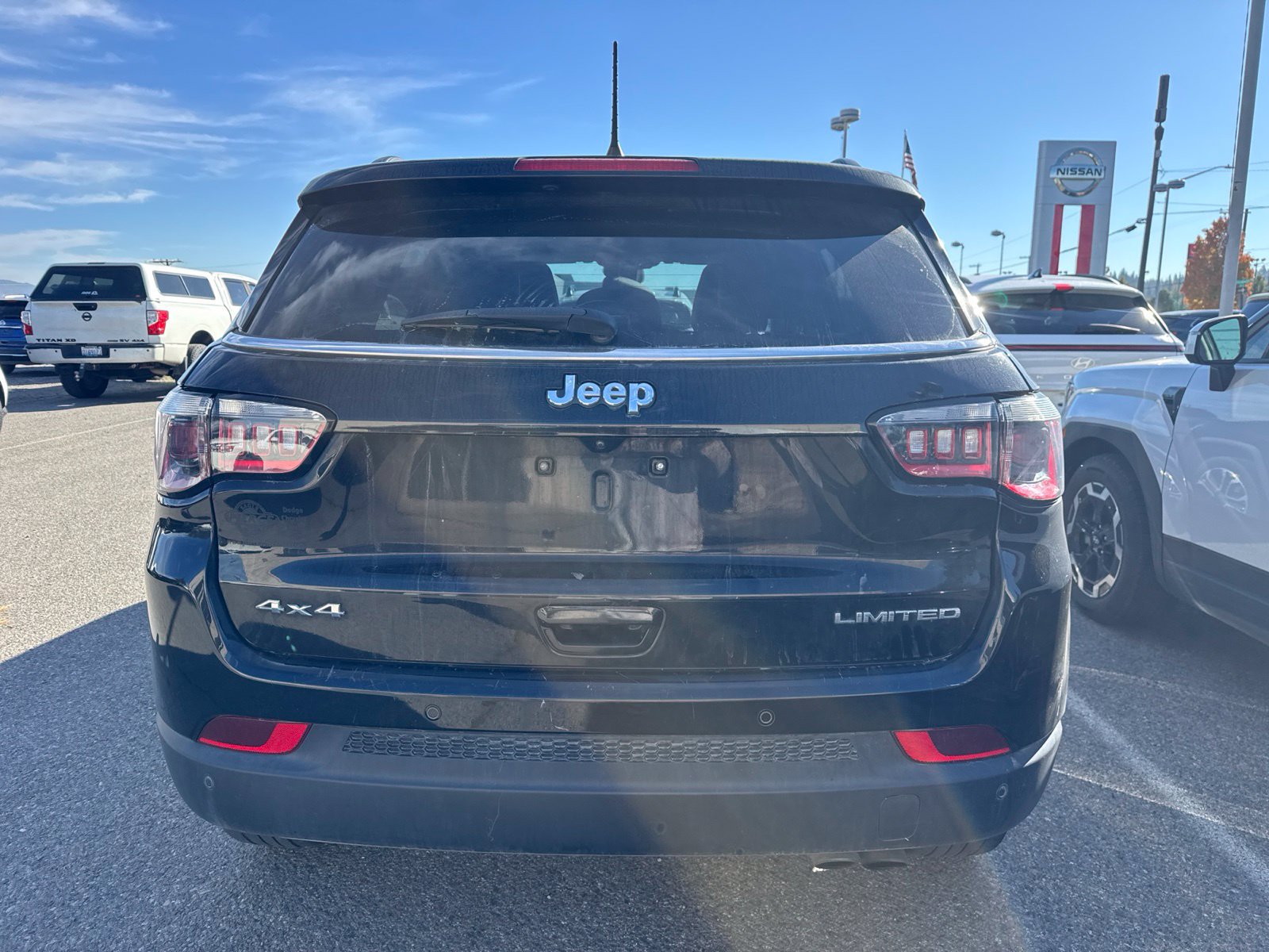Used 2022 Jeep Compass Limited AWD/4WD image 7