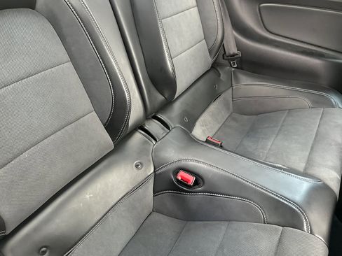 Used 2019 Ford Mustang Shelby GT350 w/ Technology Package image 17