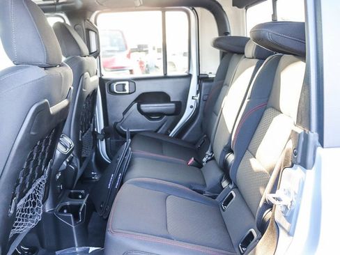 Used 2022 Jeep Gladiator Rubicon w/ Trailer Tow Package AWD/4WD image 22