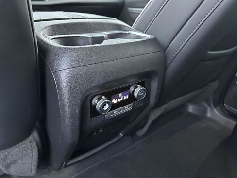 Used 2025 Buick Enclave Preferred image 16