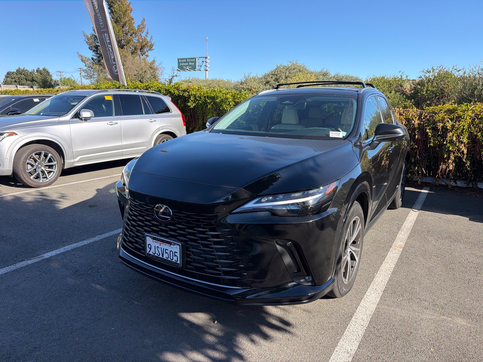 Used 2024 Lexus RX 350 Premium w/ Convenience Package AWD/4WD image 3