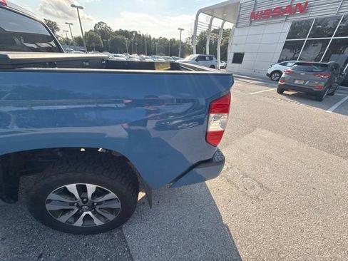 Used 2021 Toyota Tundra Limited w/ Limited Premium Package AWD/4WD image 12