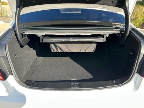 Used 2014 Mercedes-Benz E 350 Sedan image 15