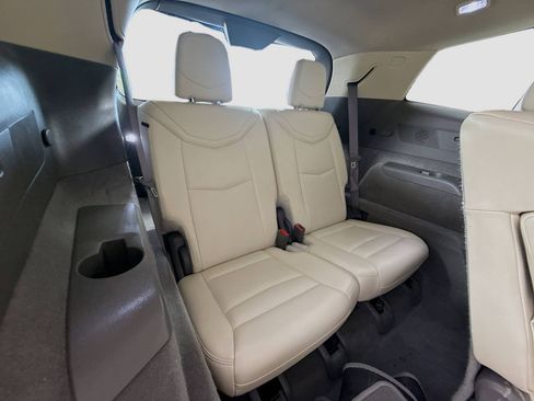 Used 2022 Cadillac XT6 Premium Luxury image 39