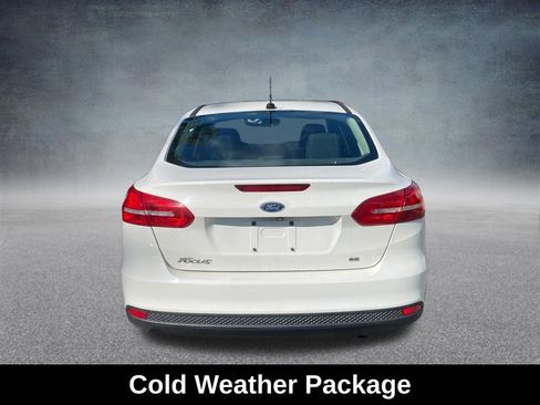 Used 2017 Ford Focus SE w/ Cold Weather Package image 5