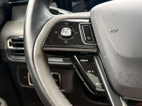 Used 2023 Lincoln Corsair AWD w/ Equipment Group 101A image 36