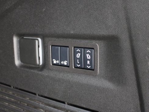 Used 2024 Chevrolet Suburban RST w/ Luxury Package AWD/4WD image 24
