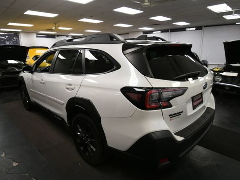 Used 2023 Subaru Outback Onyx Edition AWD/4WD image 6