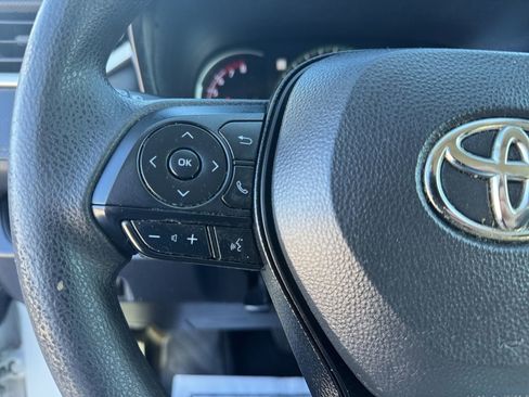 Used 2023 Toyota RAV4 LE image 27