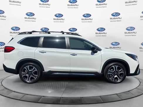 Used 2024 Subaru Ascent Touring AWD/4WD image 6