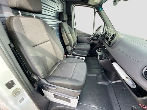 Used 2023 Mercedes-Benz Sprinter 144 Cargo image 24
