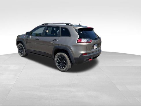 Used 2021 Jeep Cherokee Trailhawk AWD/4WD image 8