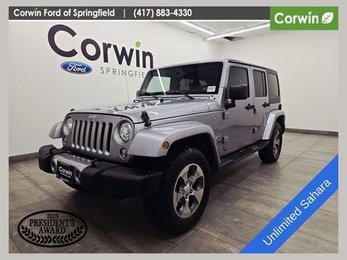 Used 2018 Jeep Wrangler Unlimited Sahara w/ Connectivity Group AWD/4WD image 1