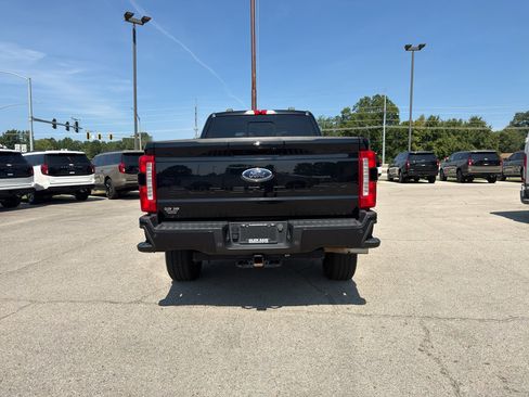 Used 2023 Ford F250 Lariat w/ Lariat Ultimate Package AWD/4WD image 4